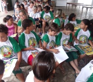 PC3ES  - CULMINÂNCIA DO PROJETO NA ESCOLA PROF ERNESTO NASCIMENTO COM PASSEATA NA RUA