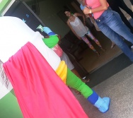 SUPER SUSTENTÁVEL CHEGA EM FUNDÃO E RECEPCIONA AS CRIANÇAS DA EMEF PROF ERNESTO NASCIMENTO