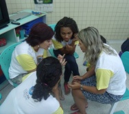 CAPRI - CMEI CORA CORALINA - APRESENTAÇÃO DA PROJETO CONTANDO HISTÓRIA COLORINDO VIDAS