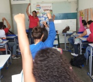 Projeto Cuida de Mim - Enfrentamento ao Bullying Escolar - EEEFM MARINGÁ