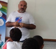 Projeto Cuida de Mim - Enfrentamento ao Bullying Escolar - EEEFM MARINGÁ