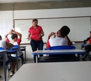 Projeto Cuida de Mim - Enfrentamento ao Bullying Escolar - EEEFM MARINGÁ