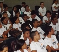PALESTRA TODOS CONTRA O  BULLYING NO SENAC - 300 ADOLESCENTES CAPACITADOS