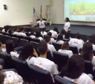 PALESTRA TODOS CONTRA O  BULLYING NO SENAC - 300 ADOLESCENTES CAPACITADOS