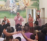 PALESTRA PARA PAIS SOBRE EDUCAÇÃO HUMANISTA DE VALORES NA ESCOLA E EM CASA