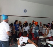 ATIVIDADE CONTANDO HISTÓRIAS COLORINDO VIDAS - ALUNOS DA ESCOLA LUDOVICO PAVONI - VITÓRIA