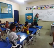NA TRILHA DOS VALORES - CAPRI DE ALUNOS - ESCOLA ESCOLA EMEF ANTÔNIO V. DE REZENDE - SERRA