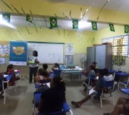 NA TRILHA DOS VALORES - CAPRI DE ALUNOS - ESCOLA ANTÔNIO VIEIRA DE REZENDE  - SERRA - ES