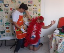 PROJETO CONTANDO HISTÓRIAS COLORINDO VIDAS! COM A PARTICIPAÇÃO DO PSICOPEDAGOGO E CONTADOR DE HISTÓRIA EUGÊNIO FERNANDES