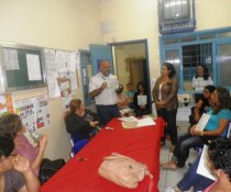 CAPRI DE PROFESSORES NA EMEF ANTONIO V. REZENDE - DISCIPLINA COLORIDA