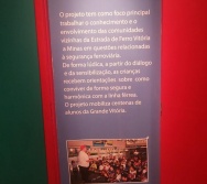 Visita a sala de projetos sociais da Vale