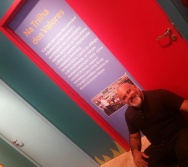 Visita a sala de projetos sociais da Vale