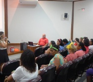 CURSO CONTAÇÃO DE HISTÓRIA NA SEMANA DO LIVRO INFANTIL - PARQUE BOTÂNICO DA VALE.