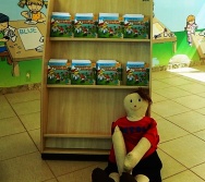 ENCONTRO DOS AUTORES DO LIVRO BULLYING COM ALUNOS DO COLÉGIO MARISTA.