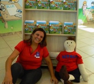 ENCONTRO DOS AUTORES DO LIVRO BULLYING COM ALUNOS DO COLÉGIO MARISTA.