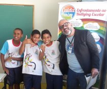 CASOS DE ESCOLA - CUIDA DE MIM - ENFRENTAMENTO AO BULLYING ESCOLAR - UMEF DARCY RIBEIRO