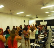 Oficina de Contação de histórias com turma de pedagogia da FACULDADE NOVO MILÊNIO