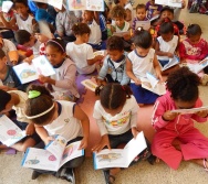 CONTANDO HISTÓRIAS NO CMEI MARIA AMÉLIA - PRAIA DE CARAPEBUS - SERRA.