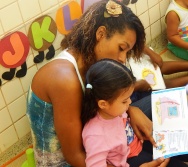 PROJETO COLORIR NO CMEI DE PRAIA DE CARAPEBUS - SERRA