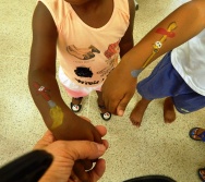 PROJETO COLORIR NO CMEI DE PRAIA DE CARAPEBUS - SERRA