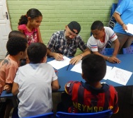DESENHISTA ZOTA COM A TURMA DO NTV - PREMIAÇÃO DE ALUNOS - DESENHO DO MUSEU - EEEFM JONES JOSÉ