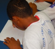 DESENHISTA ZOTA COM A TURMA DO NTV - PREMIAÇÃO DE ALUNOS - DESENHO DO MUSEU - EEEFM JONES JOSÉ