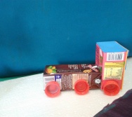 PROFESSORA DELZA DA EDUCAÇÃO ESPECIAL PRODUZ MAQUETE COM ALUNOS - SEGURANÇA FERROVIÁRIA - NTV