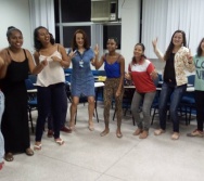 OFICINA : CANTAR , COLORI E CONTAR - BRINCANDO COM AS HISTÓRIAS - REDE DOCTUM - CURSO DE PEDAG