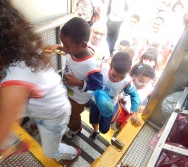 PROJETO NA TRILHA DOS VALORES - AULA DE CAMPO - PASSEIO DE TREM