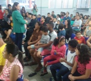 Projeto Vale nas Escolas - Palestra Limites e Afetividade - Escola de Pais