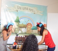 FORMATURA TURMA 5 - NOME: CRISTIANE FREITAS - CONTADORA DE HISTÓRIAS