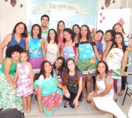 TURMAS 2016 - CONTADORES DE HISTÓRIAS - CURSO CONTANDO HISTÓRIAS COLORINDO VIDAS