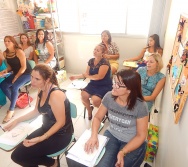 CHCV - ENCONTRO 5 - EFEITOS TERAPÊUTICOS NA CONTAÇÃO DE HISTÓRIA - TURMA 1/INTENSIVO-MATUTINO