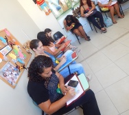 CURSO CONTANDO HISTÓRIAS COLORINDO VIDAS - RESGATE DA LUDICIDADE ATRAVÉS DAS HISTÓRIAS