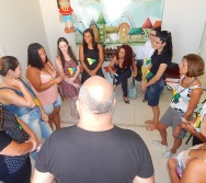 CURSO CONTANDO HISTÓRIAS COLORINDO VIDAS - RESGATE DA LUDICIDADE ATRAVÉS DAS HISTÓRIAS