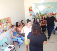 CURSO CONTANDO HISTÓRIAS COLORINDO VIDAS - RESGATE DA LUDICIDADE ATRAVÉS DAS HISTÓRIAS