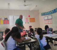 PROJETO CUIDA DE MIM - ENFRENTAMENTO AO BULLYING - SENSIBILIZAÇÃO DE ALUNOS 1º ENCONTRO