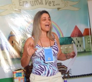 CURSO CONTANDO HISTÓRIAS COLORINDO VIDAS - TÉCNICAS PARA CONTAR HISTÓRIAS I -TURMA 4