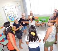 CURSO CONTANDO HISTÓRIAS COLORINDO VIDAS - TÉCNICAS PARA CONTAR HISTÓRIAS I -TURMA 4