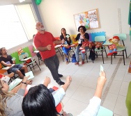 CURSO CONTANDO HISTÓRIAS COLORINDO VIDAS - TÉCNICAS PARA CONTAR HISTÓRIAS II -TURMA 4