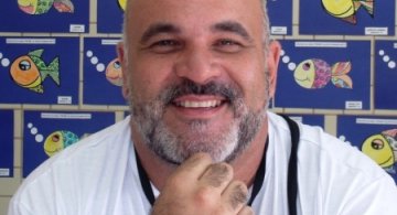 O HOMEM É AQUILO QUE A EDUCAÇÃO FAZ DELE - por Eugênio Fenandes