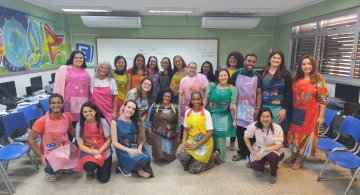 CONTANDO HISTÓRIAS COLORINDO VIDAS - PROJETO APOIE - PSICÓLOGOS E ASSISTENTES SOCIAIS (CARIACICA)